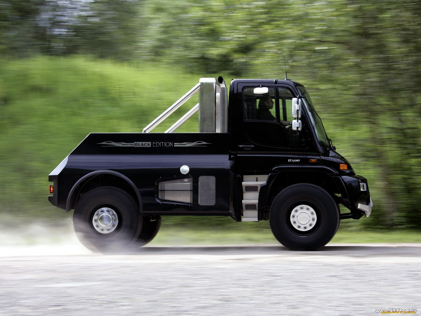 , mercedes, trucks